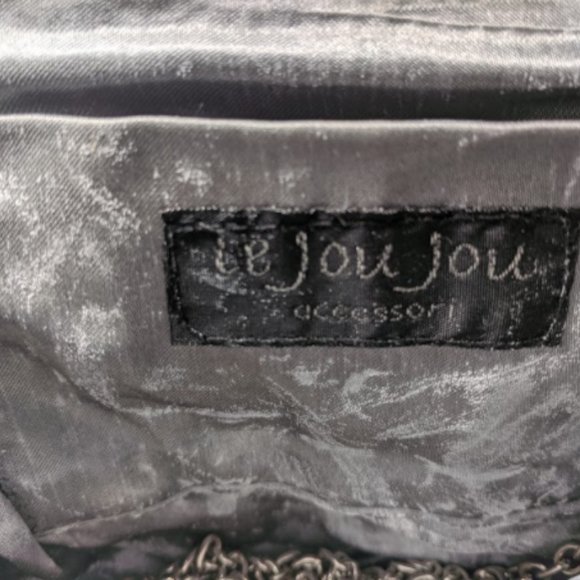 Le Jou Jou Sparkly Bow Clutch - Picture 6 of 6